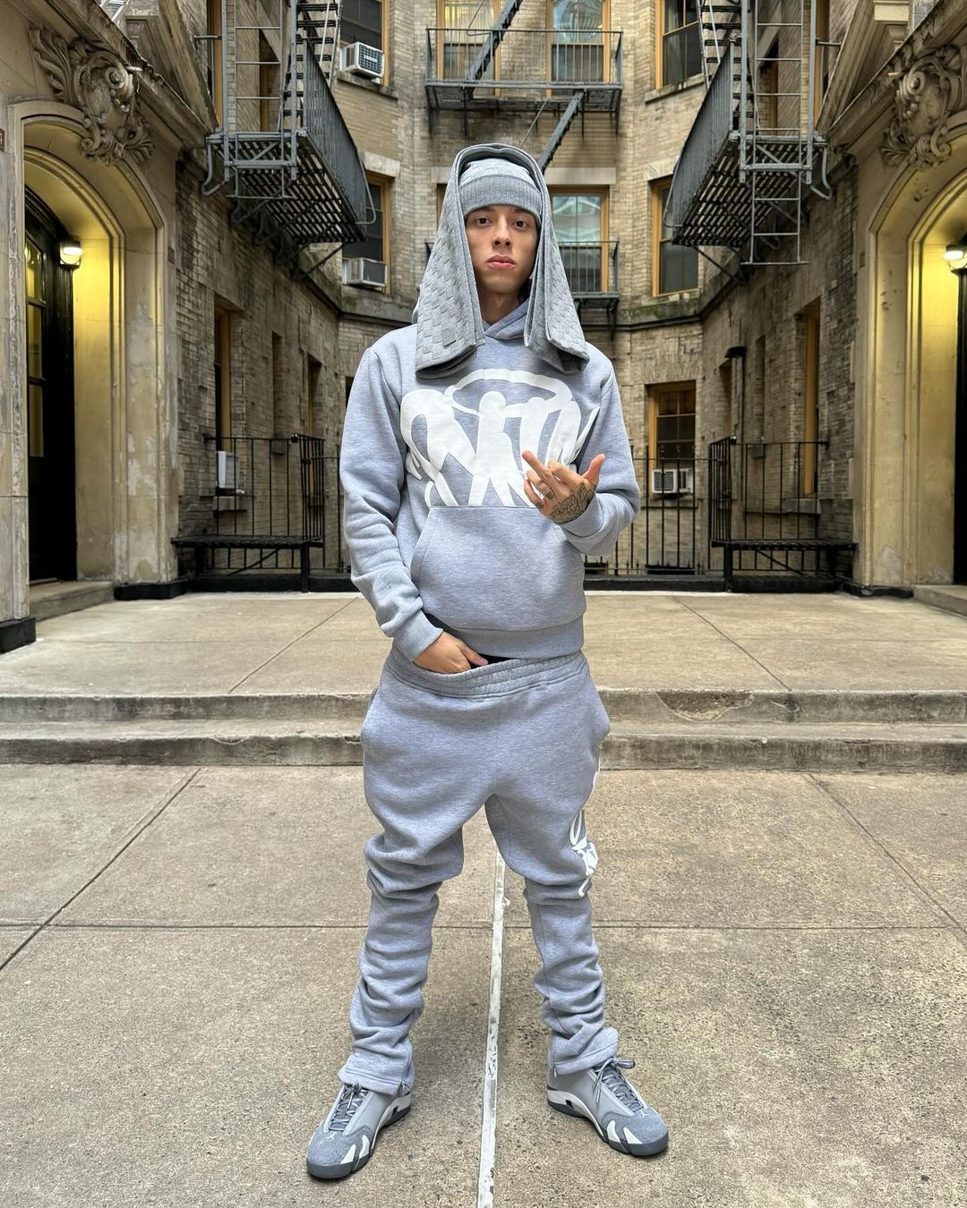 SYNAWORLD TEAM SYNA TRACKSUIT - MARL GREY/WHITE