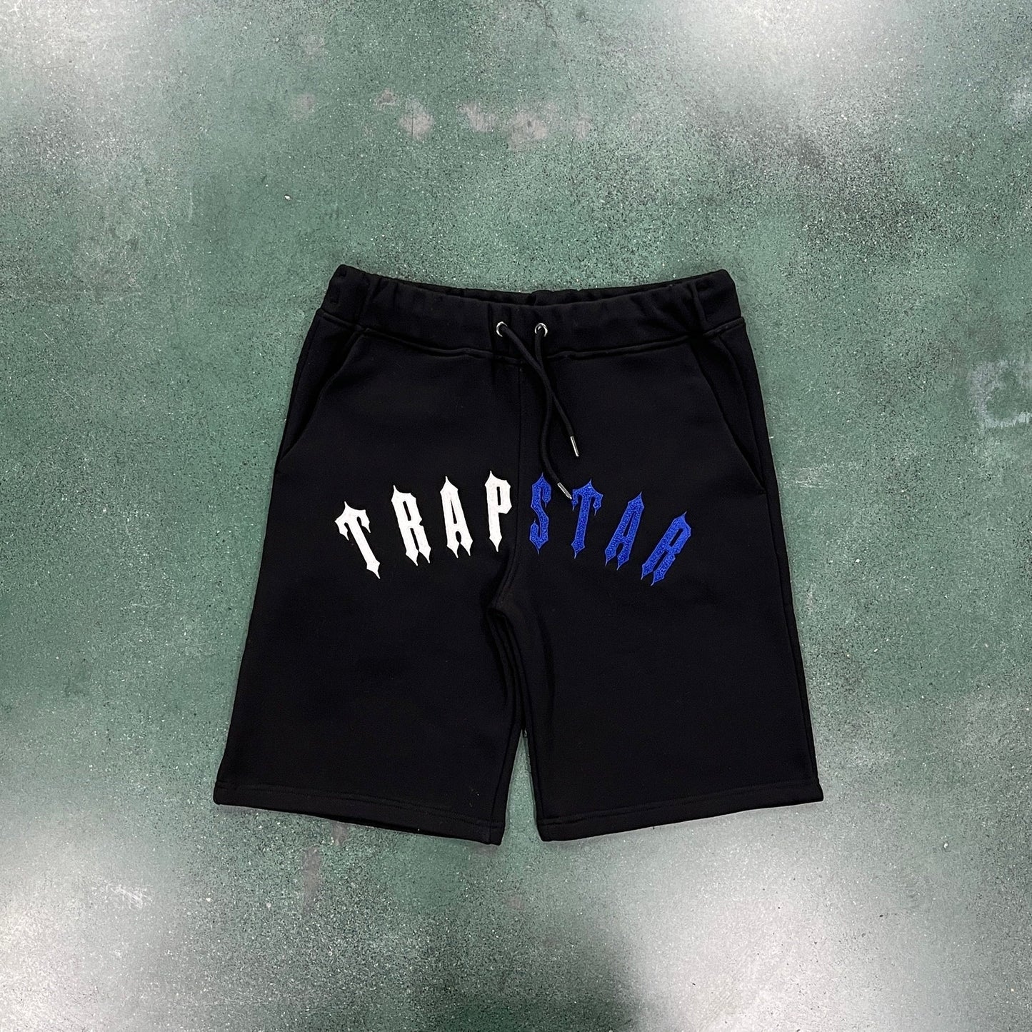 Trapstar Irongate Arch Chenille Shorts Set